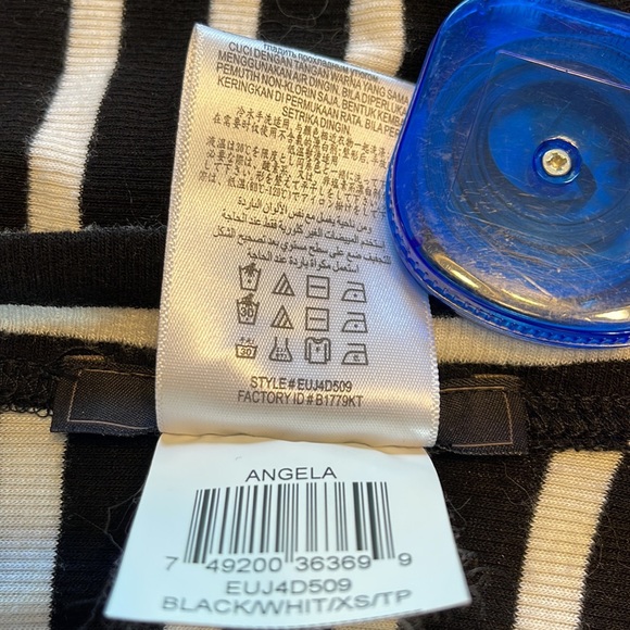 BCBG Maxazria black label black white stripe asymmetrical sweater size XS - Picture 7 of 8